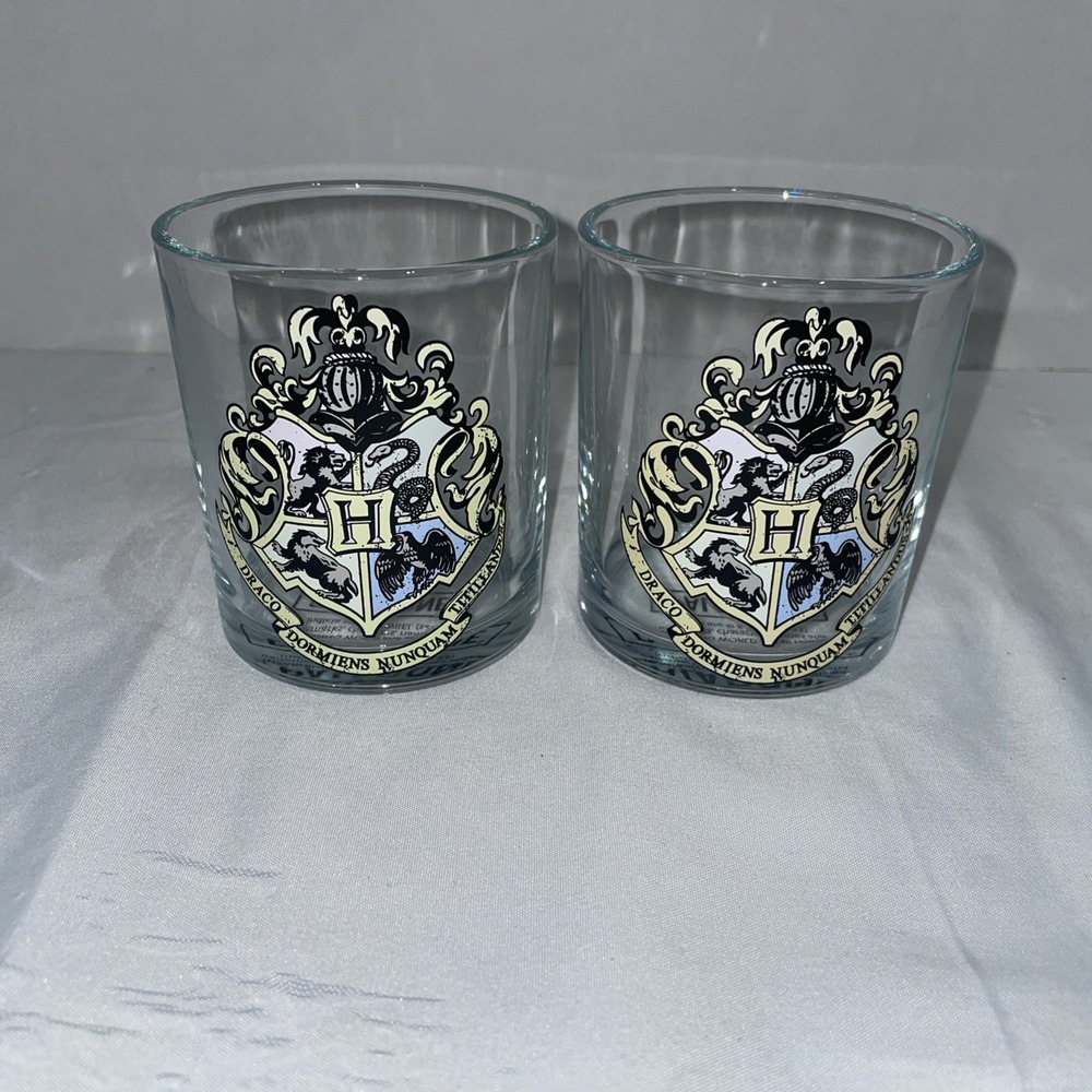 Paladone Harry Potter Hogwarts Crest Drinking Glasses Set of 2 Wizard World